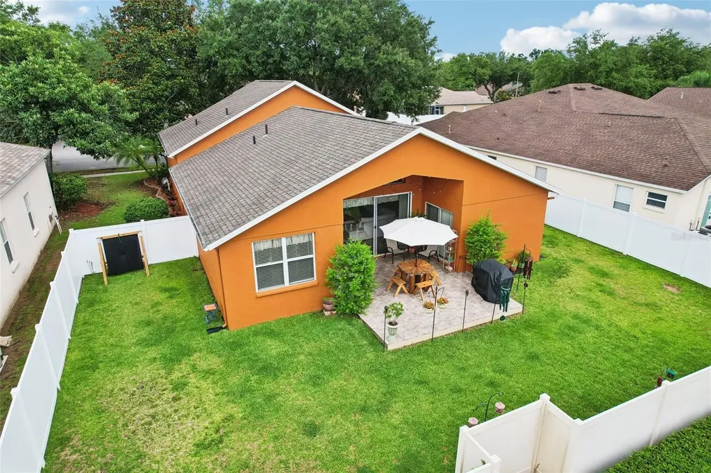 2708 Valencia Grove Drive Valrico FL 33596