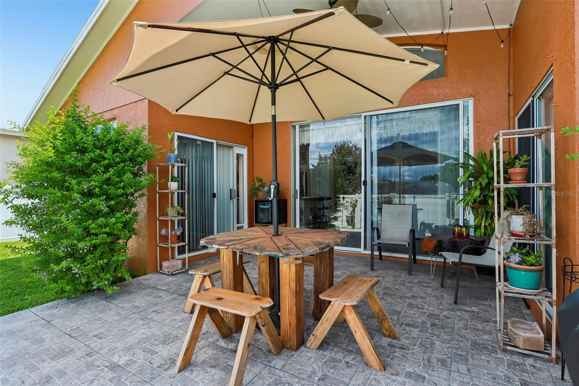 2708 Valencia Grove Drive Valrico FL 33596