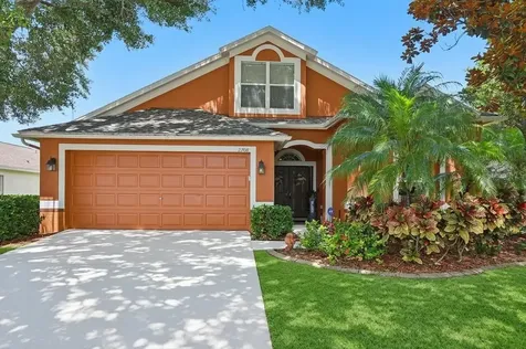 2708 Valencia Grove Drive Valrico FL 33596