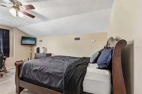 2708 Valencia Grove Drive Valrico FL 33596
