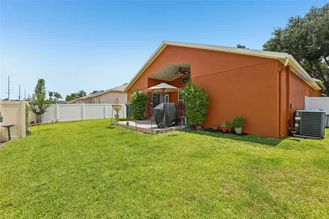 2708 Valencia Grove Drive Valrico FL 33596