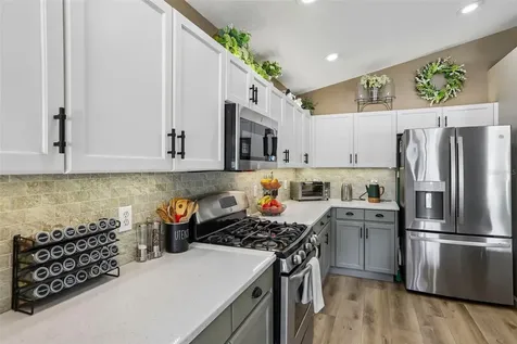 2708 Valencia Grove Drive Valrico FL 33596