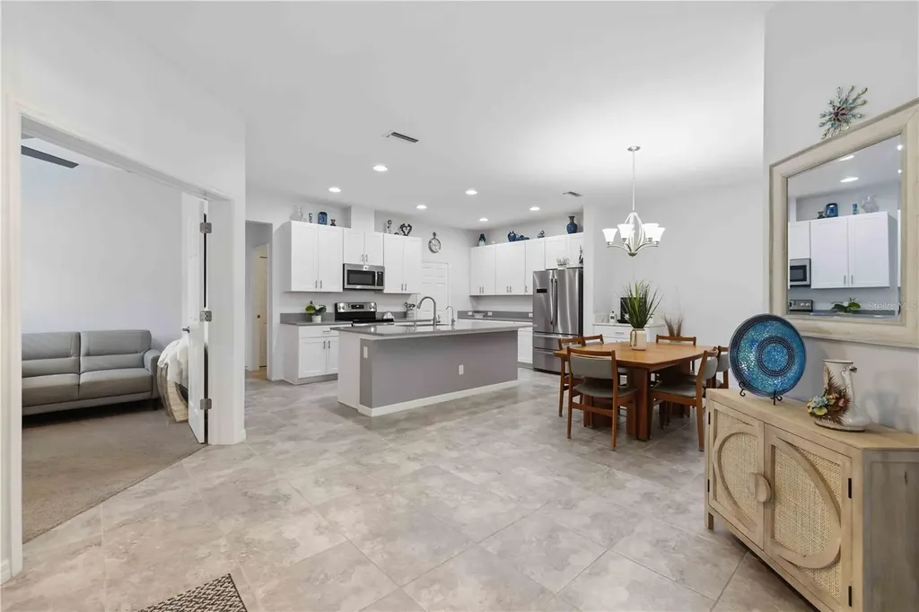 8512 Cache Drive Sarasota FL 34240