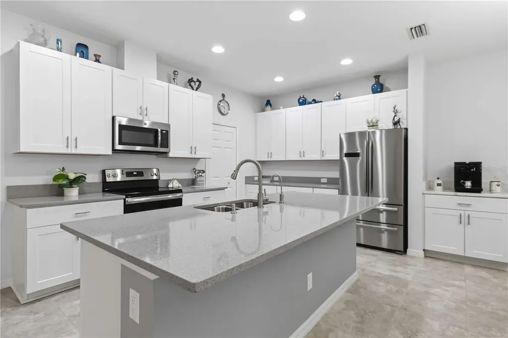 8512 Cache Drive Sarasota FL 34240