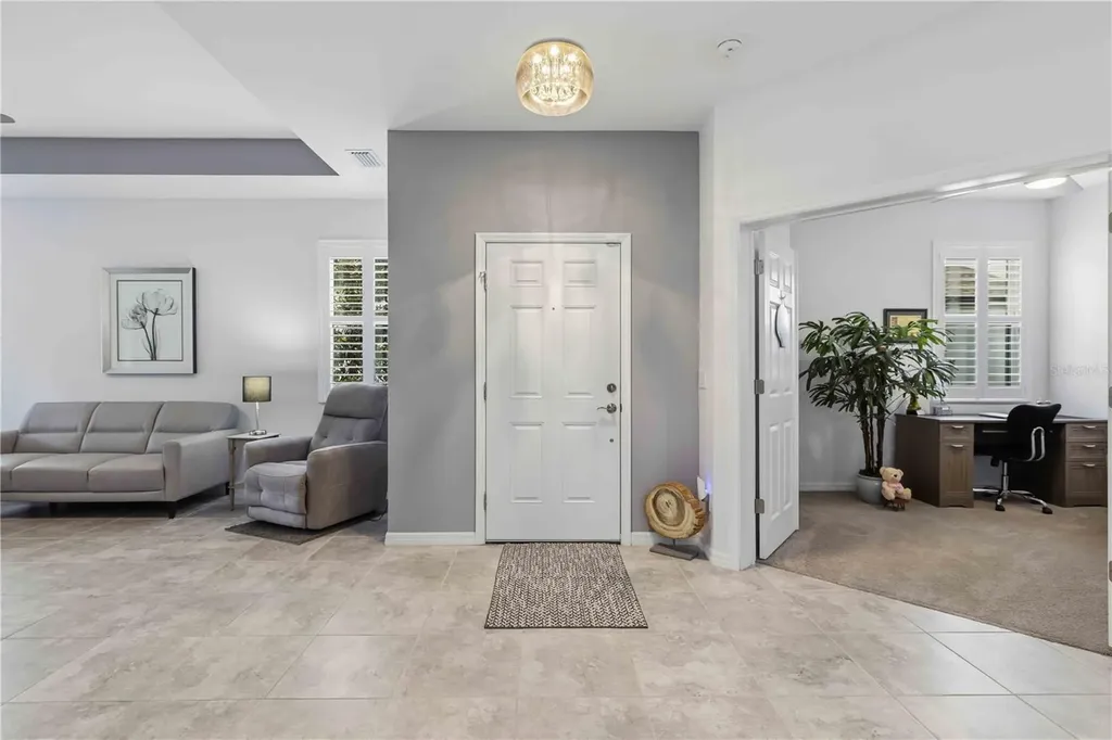 8512 Cache Drive Sarasota FL 34240