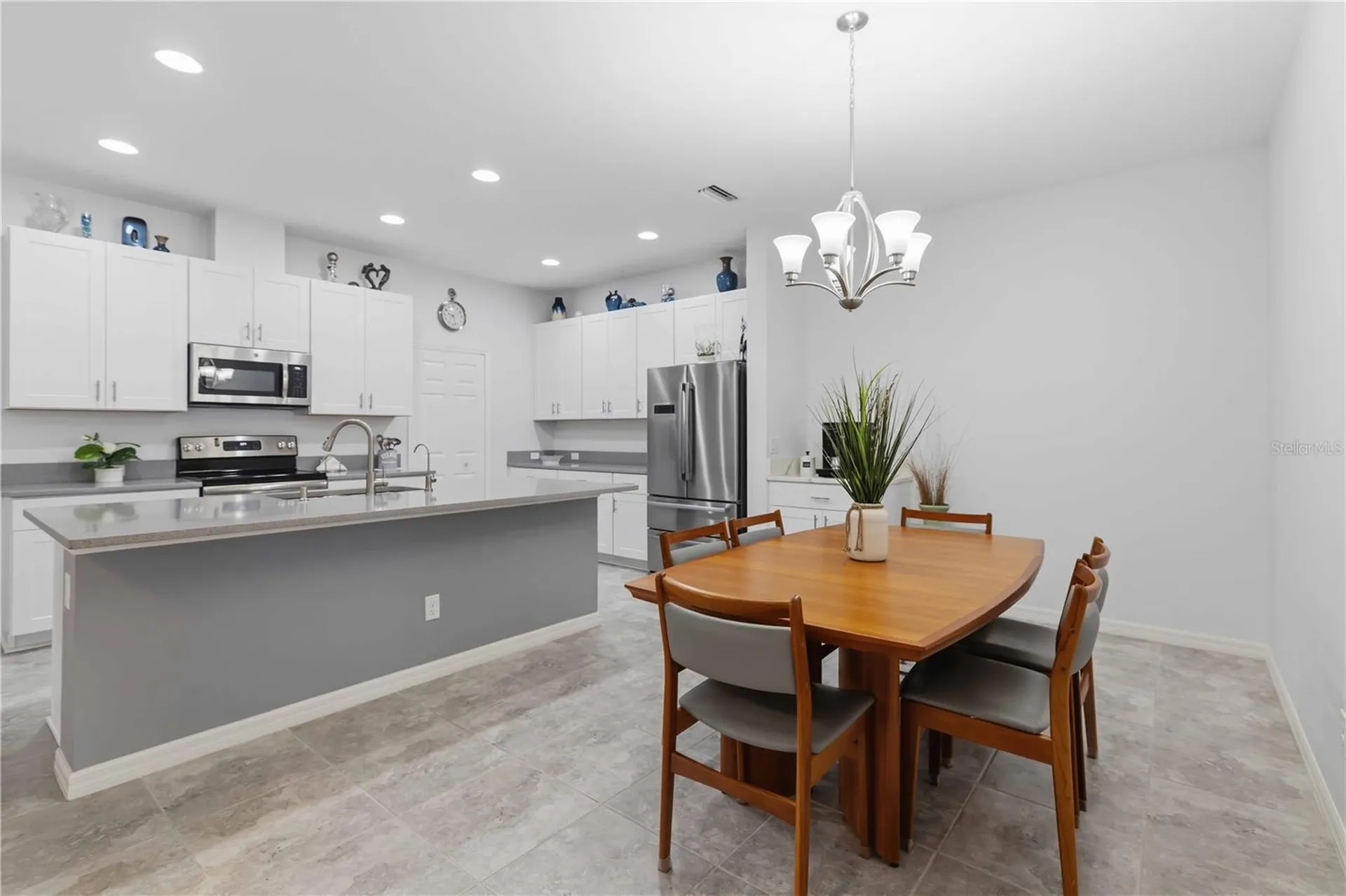 8512 Cache Drive Sarasota FL 34240