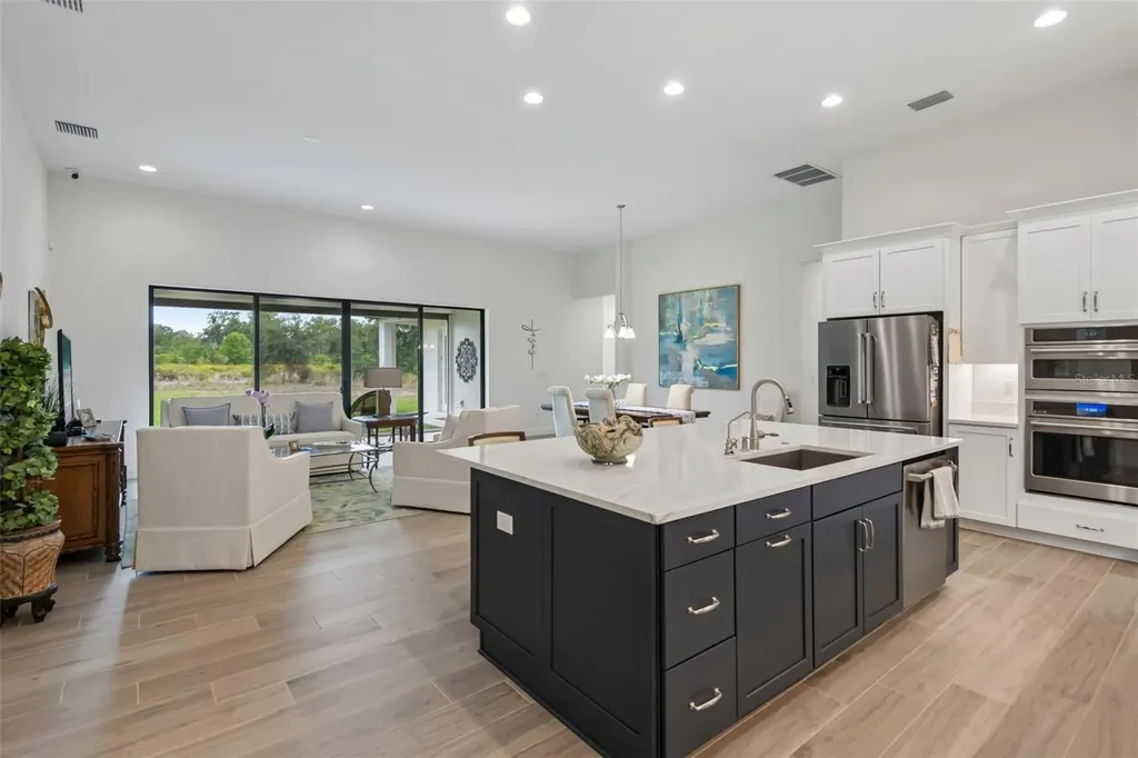 14537 Swiss Bridge Drive Lithia FL 33547