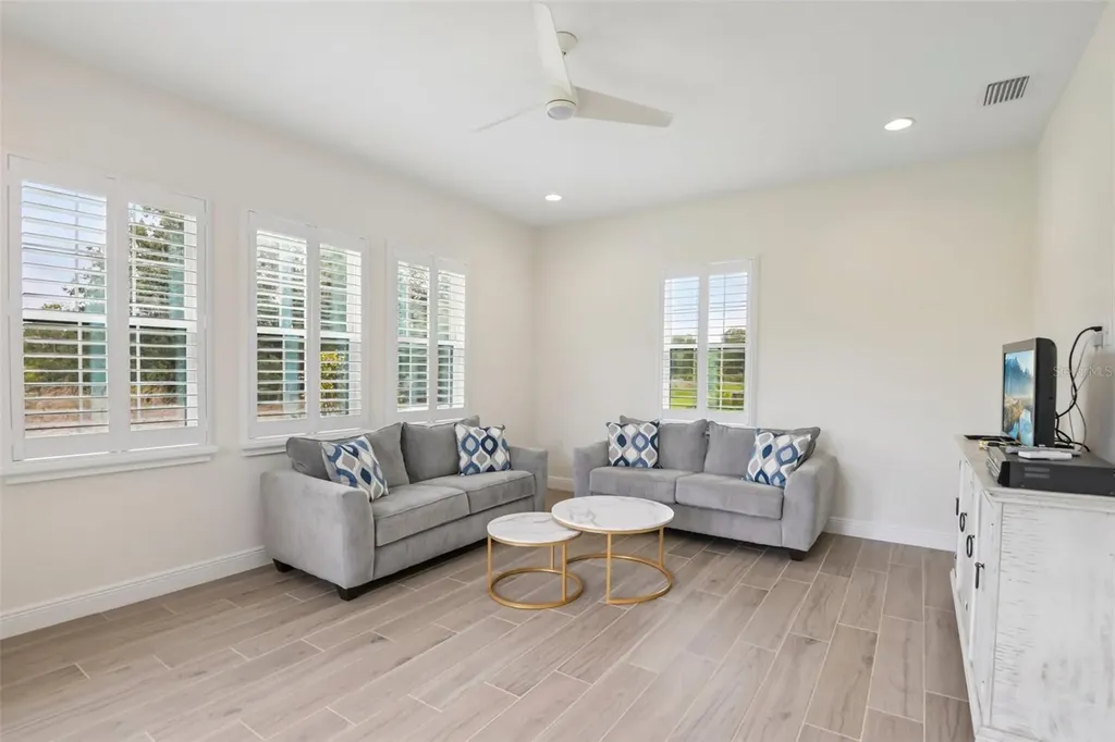 14537 Swiss Bridge Drive Lithia FL 33547