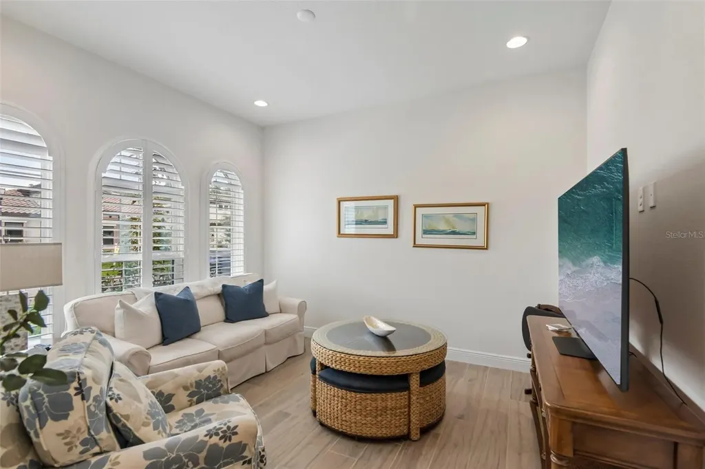14537 Swiss Bridge Drive Lithia FL 33547