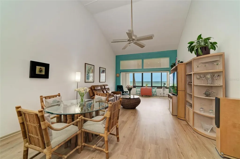 1007 Gulf Drive N Bradenton Beach FL 34217