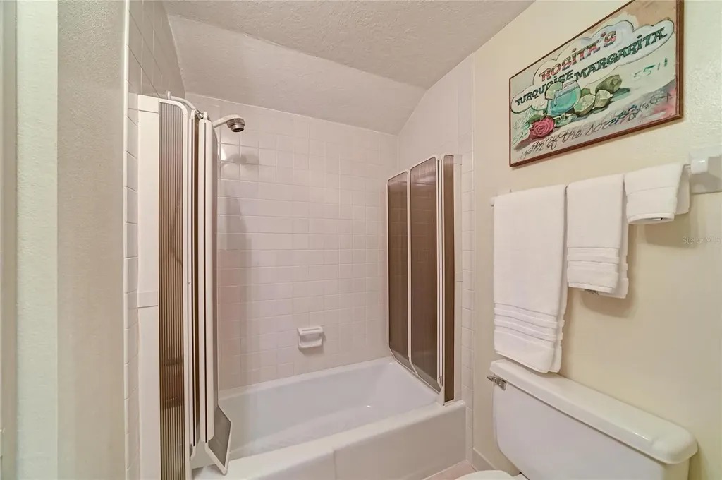 1007 Gulf Drive N Bradenton Beach FL 34217