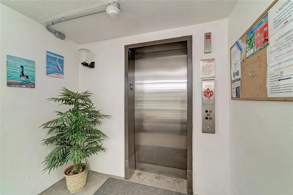 1007 Gulf Drive N Bradenton Beach FL 34217