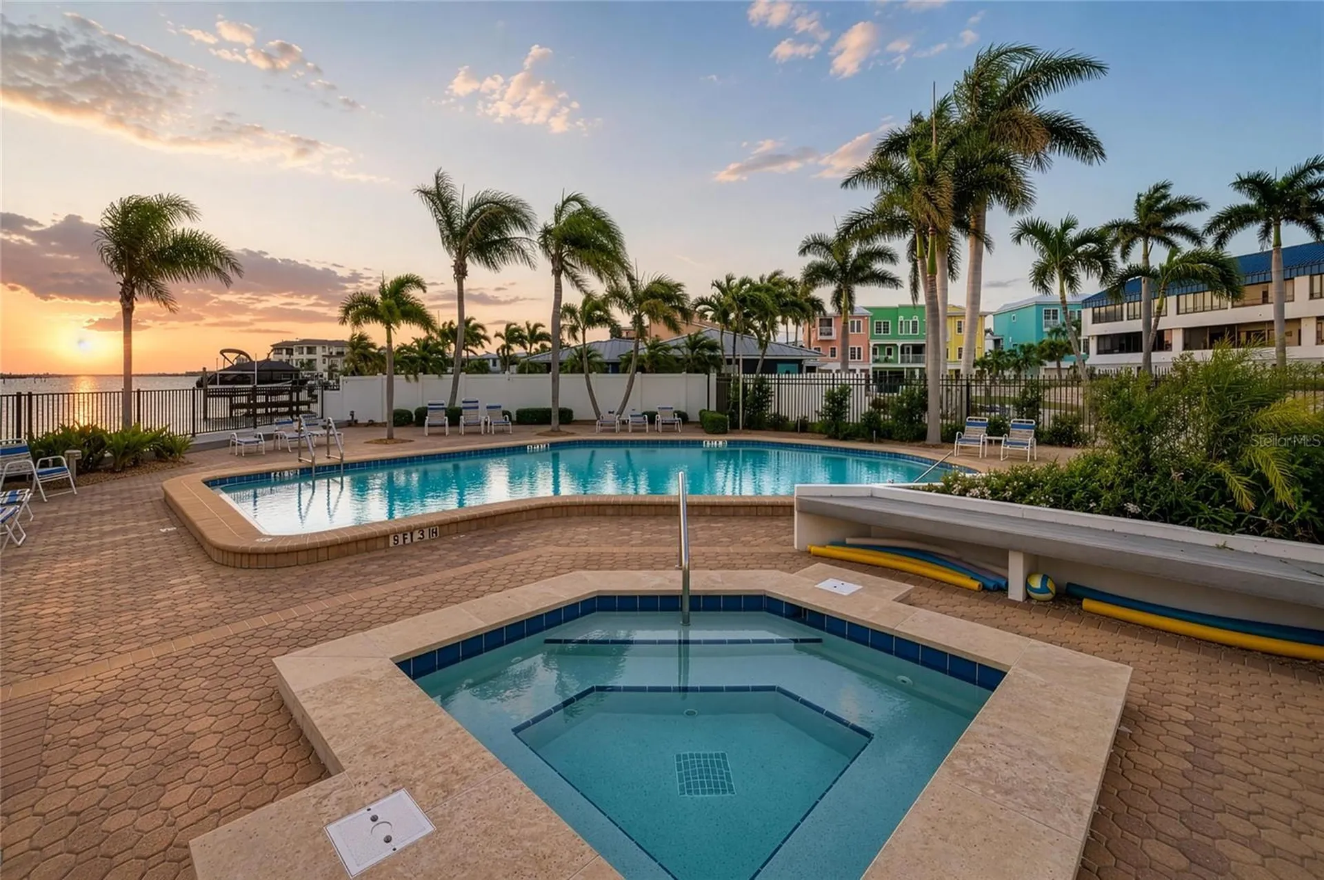 1007 Gulf Drive N Bradenton Beach FL 34217