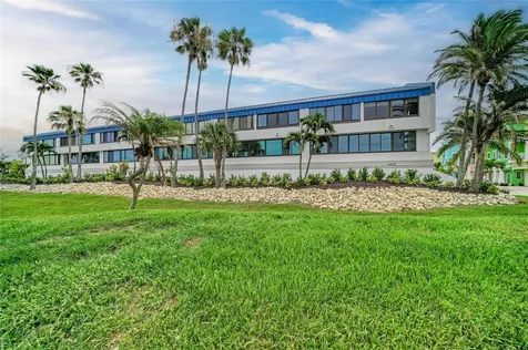 1007 Gulf Drive N Bradenton Beach FL 34217