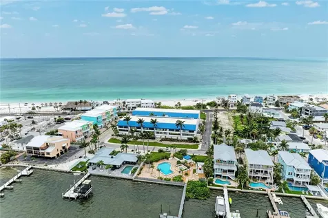 1007 Gulf Drive N Bradenton Beach FL 34217