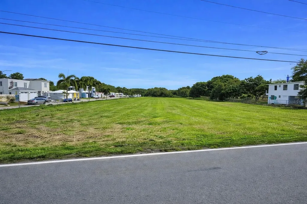 1 Pr-604 Los Rabanos Km 3.4 Manati PR 00674