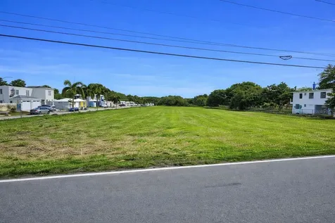 1 Pr-604 Los Rabanos Km 3.4 Manati PR 00674