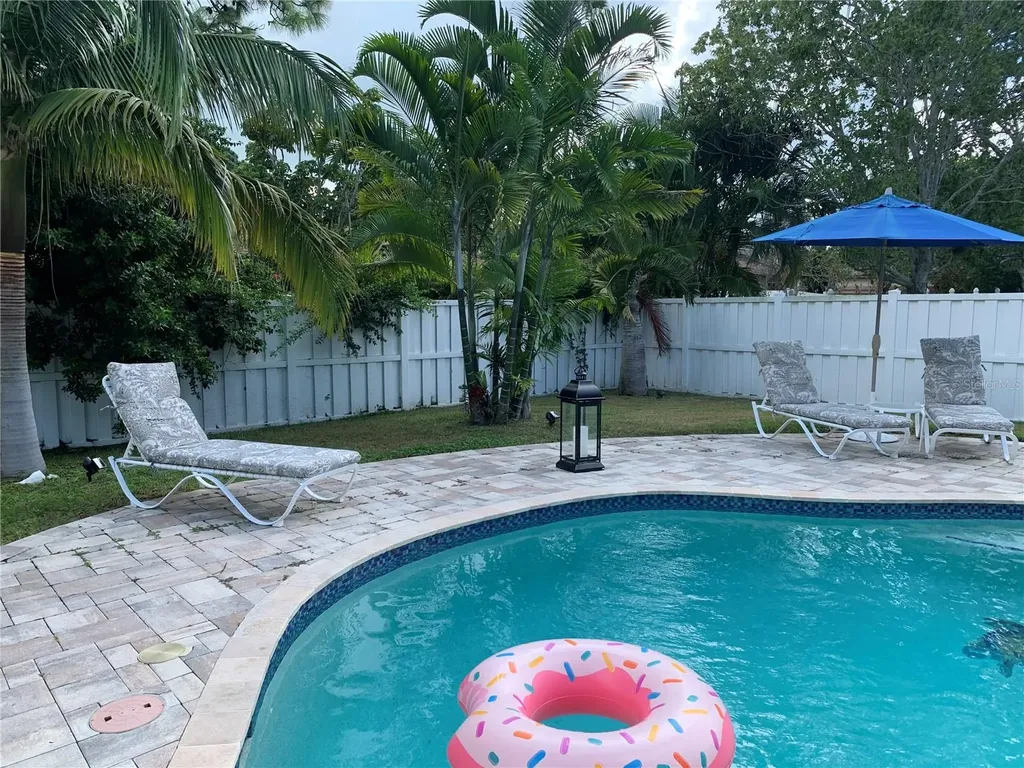 1901 39th Street W Bradenton FL 34205
