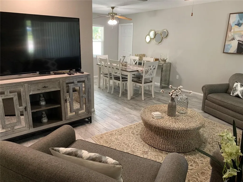 1901 39th Street W Bradenton FL 34205