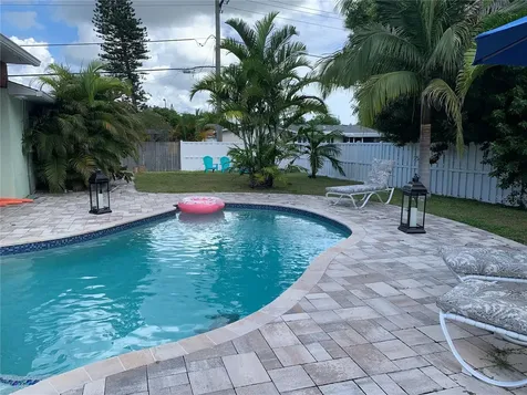 1901 39th Street W Bradenton FL 34205