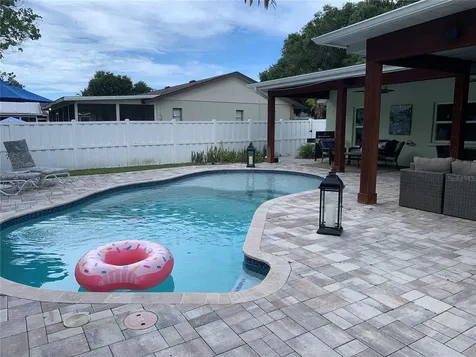 1901 39th Street W Bradenton FL 34205