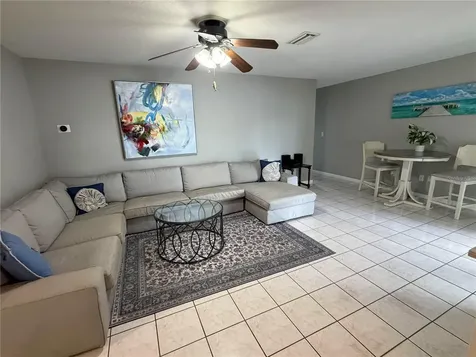 1901 39th Street W Bradenton FL 34205