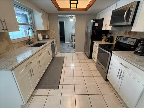 1901 39th Street W Bradenton FL 34205