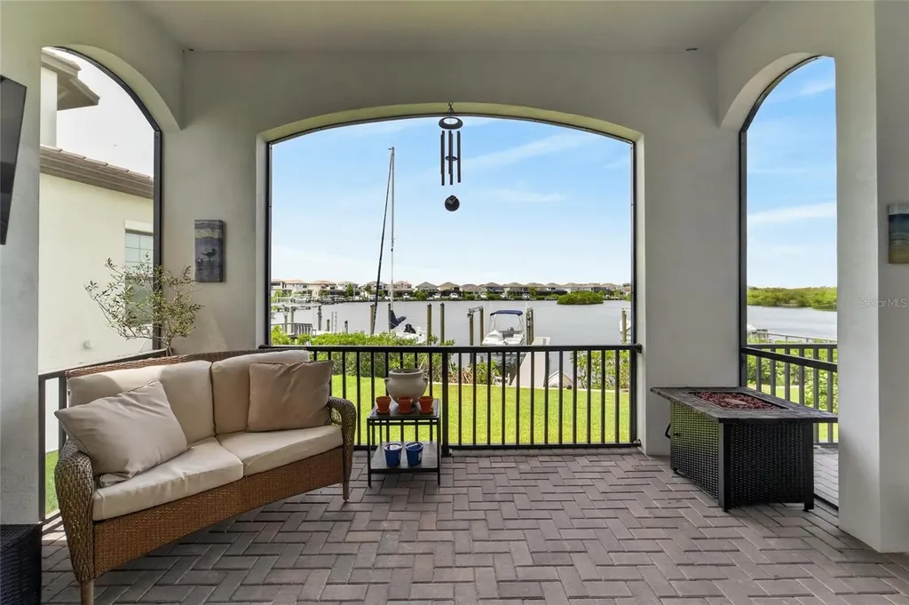 1108 Seagrape Drive Ruskin FL 33570