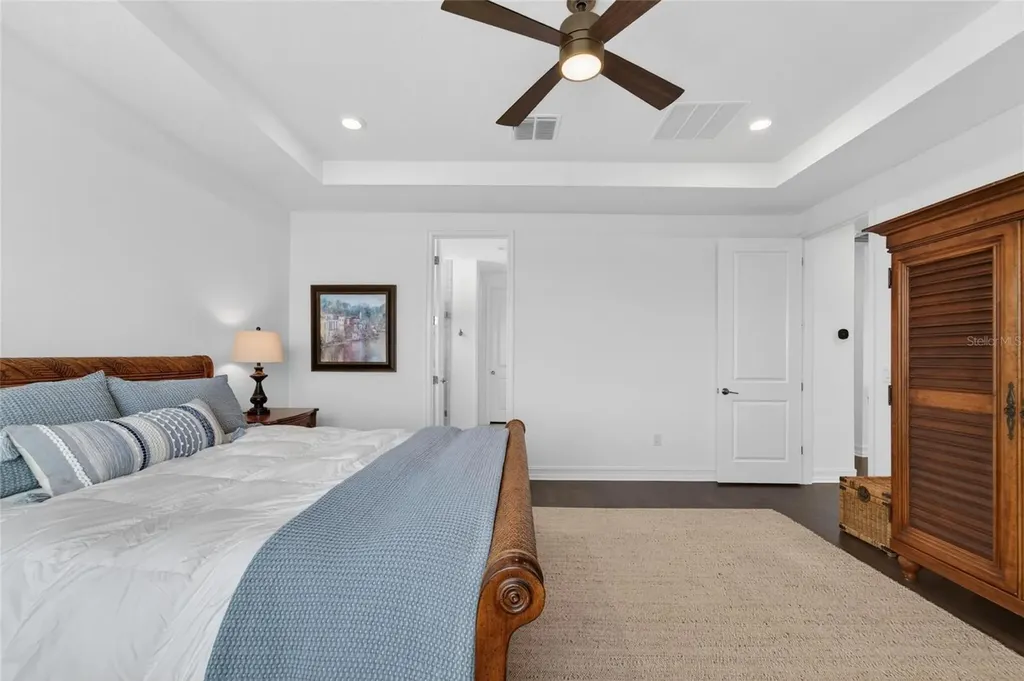 1108 Seagrape Drive Ruskin FL 33570
