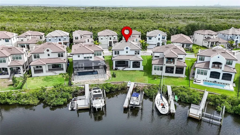 1108 Seagrape Drive Ruskin FL 33570