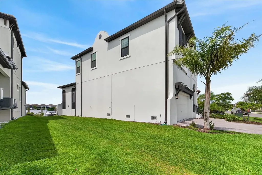 1108 Seagrape Drive Ruskin FL 33570