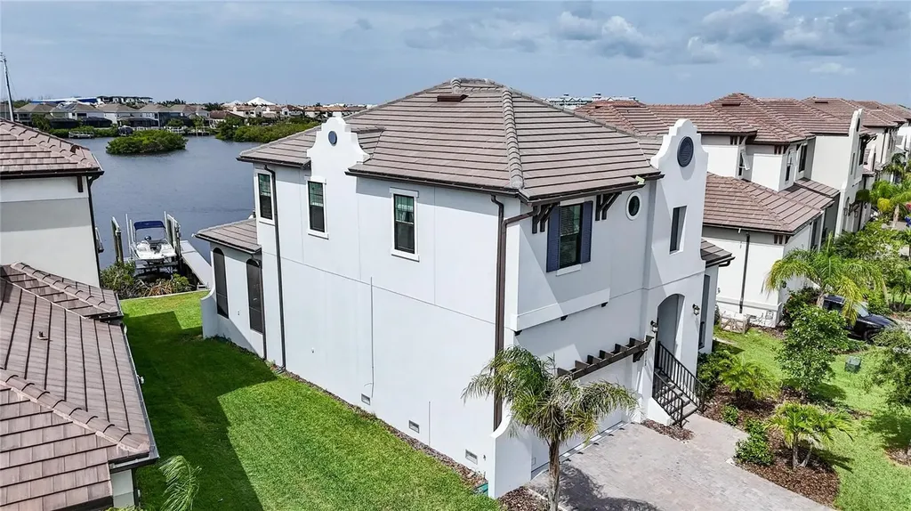 1108 Seagrape Drive Ruskin FL 33570