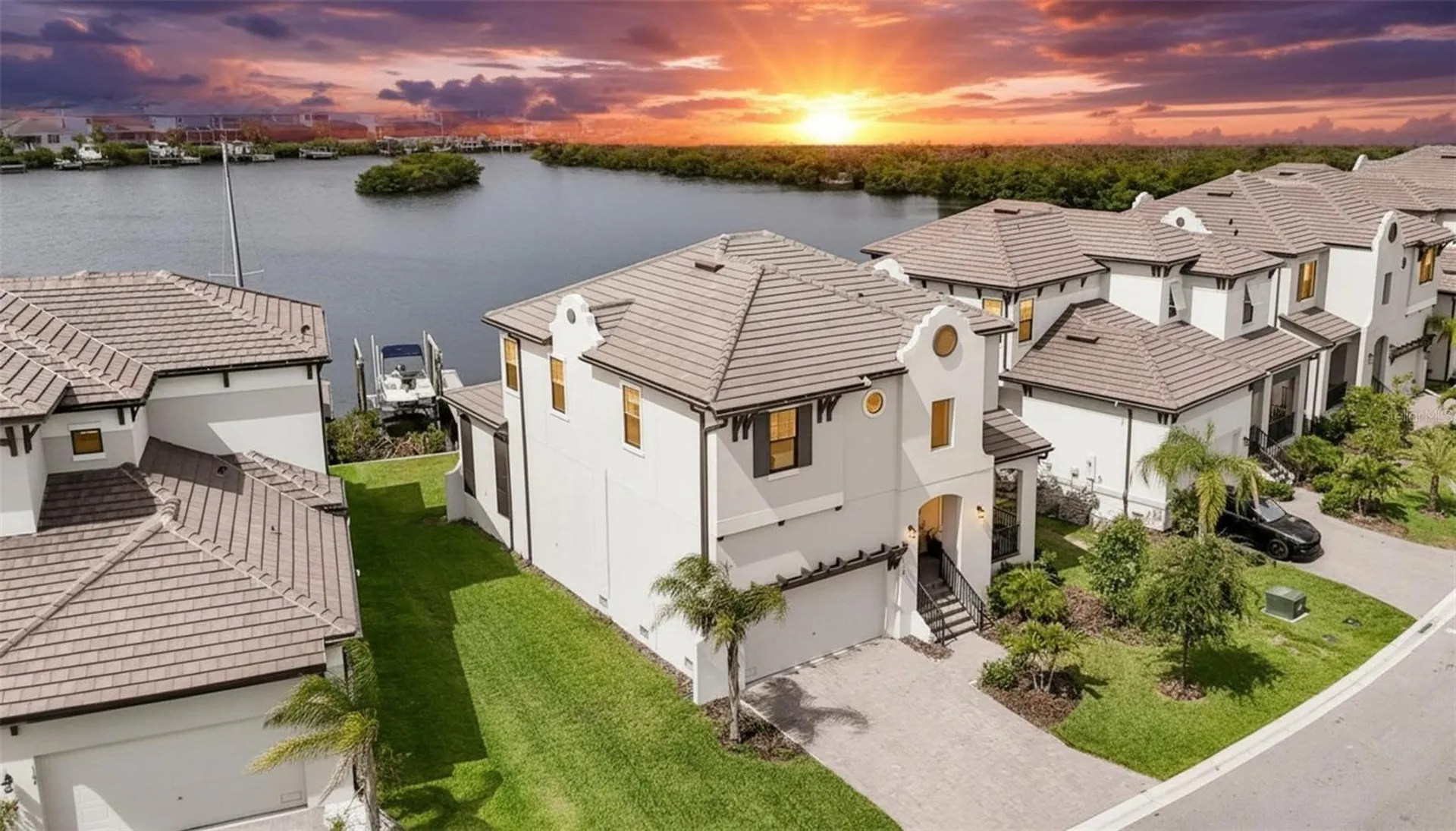 1108 Seagrape Drive Ruskin FL 33570