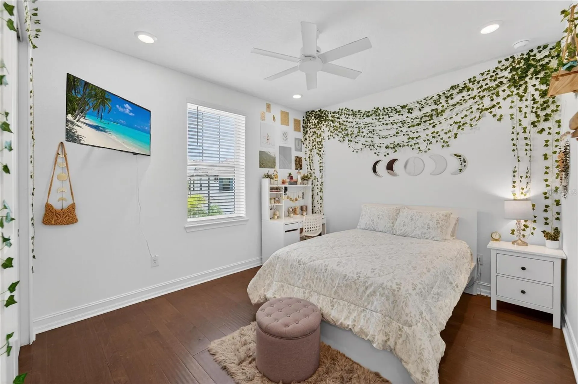 1108 Seagrape Drive Ruskin FL 33570