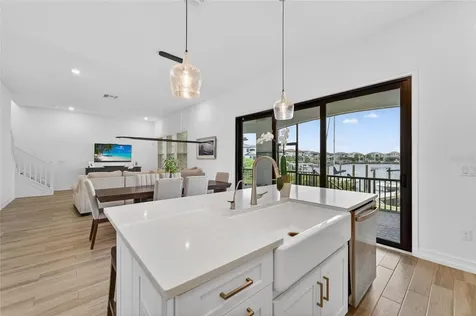 1108 Seagrape Drive Ruskin FL 33570