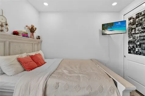 1108 Seagrape Drive Ruskin FL 33570