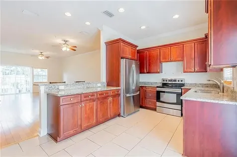 827 Grove Street N St Petersburg FL 33701