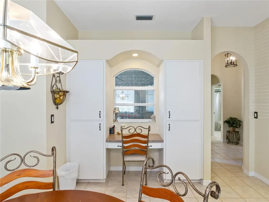 5705 King James Avenue Leesburg FL 34748