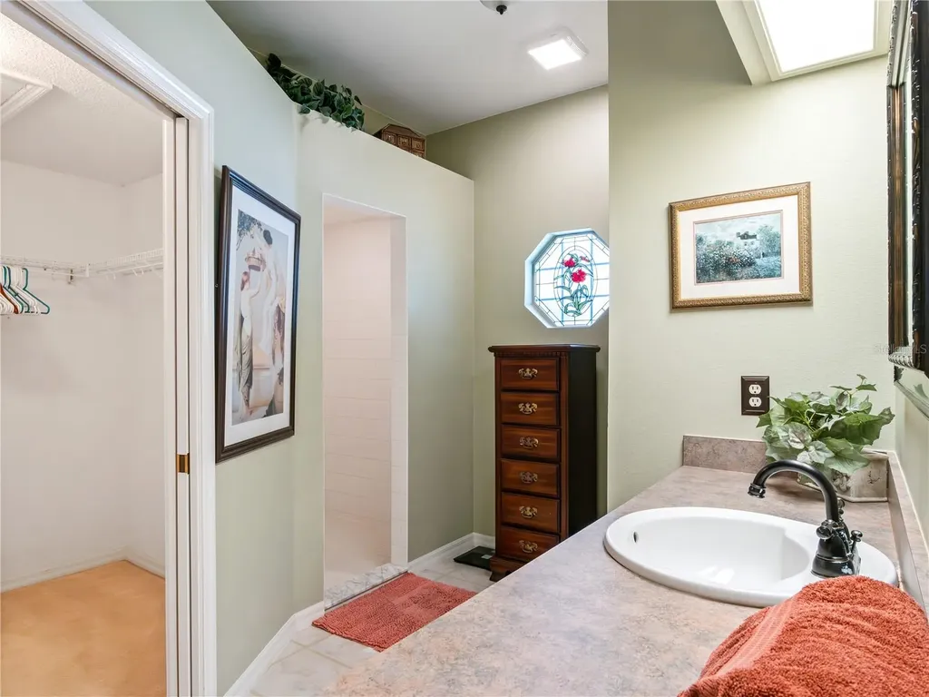 5705 King James Avenue Leesburg FL 34748