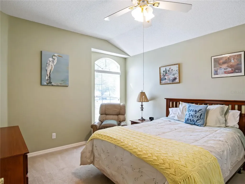 5705 King James Avenue Leesburg FL 34748