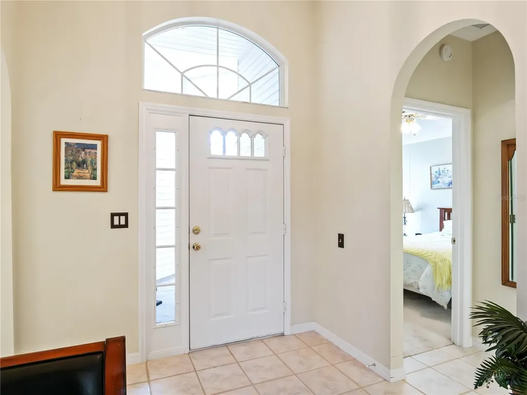 5705 King James Avenue Leesburg FL 34748