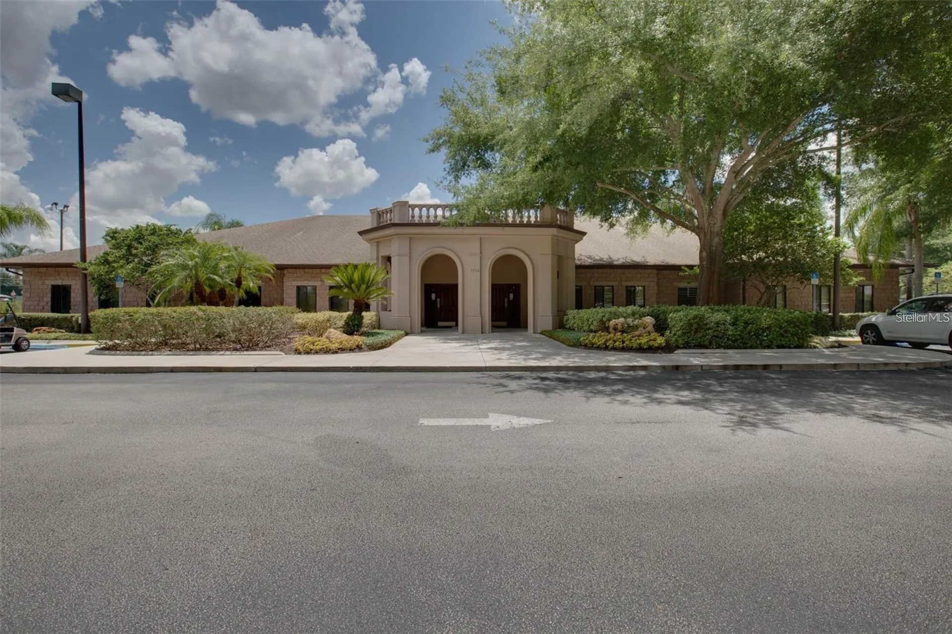 5705 King James Avenue Leesburg FL 34748