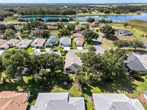 5705 King James Avenue Leesburg FL 34748