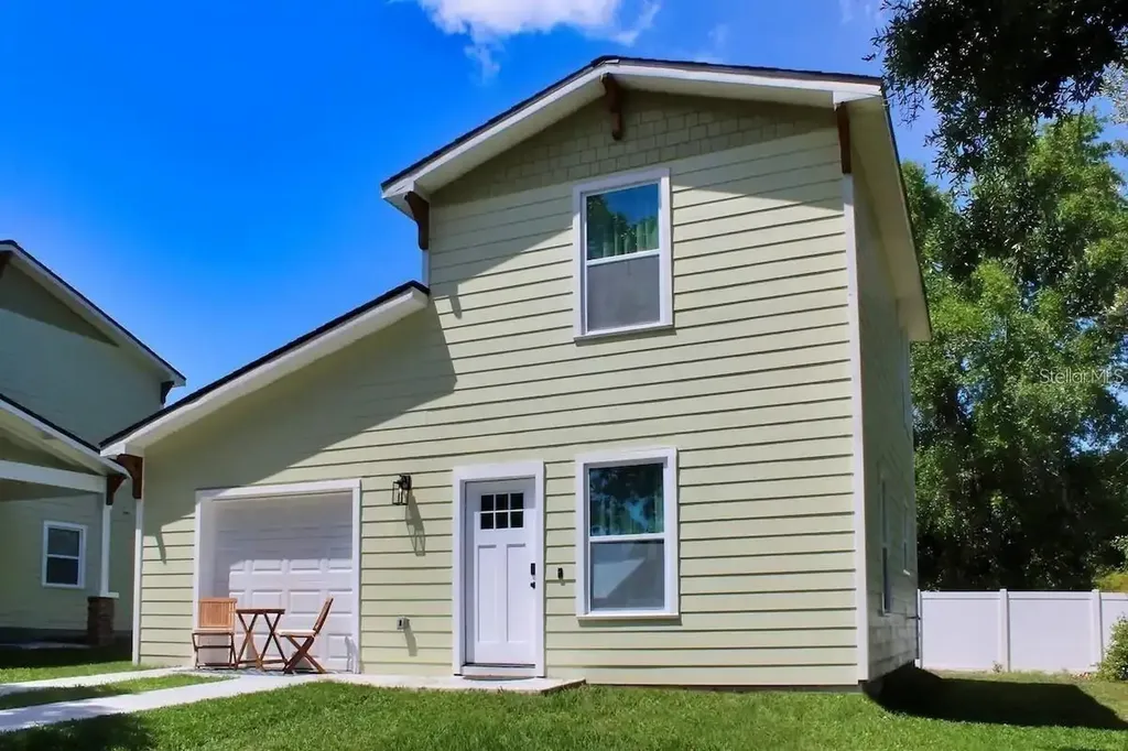 707 N Disston Avenue Tarpon Springs FL 34689