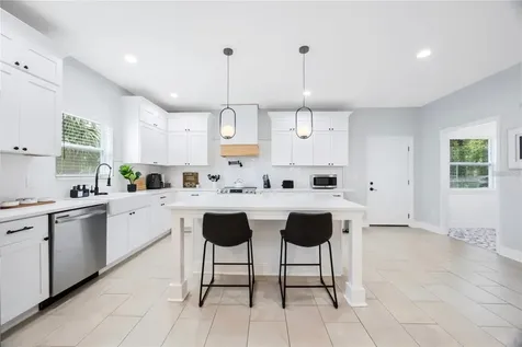 707 N Disston Avenue Tarpon Springs FL 34689