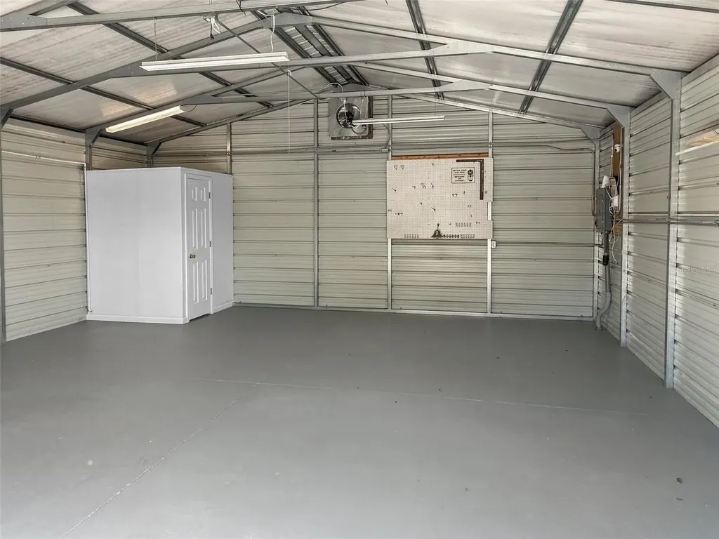 205 W Maple Street Davenport FL 33837