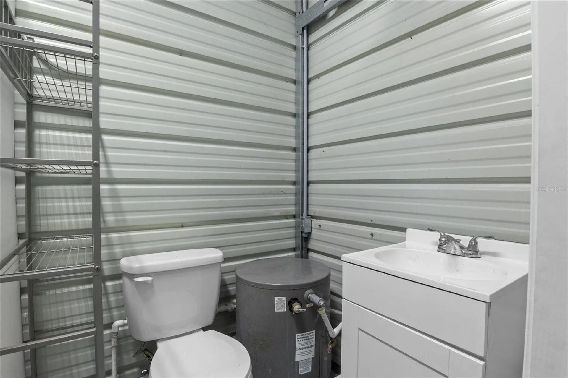 205 W Maple Street Davenport FL 33837