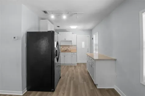 205 W Maple Street Davenport FL 33837