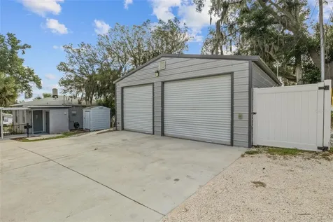 205 W Maple Street Davenport FL 33837