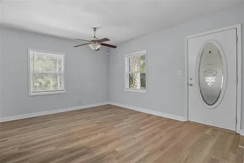 205 W Maple Street Davenport FL 33837